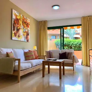 https://luminoso-apartamento-con-piscina-y-parking.tenerifehoteles.net